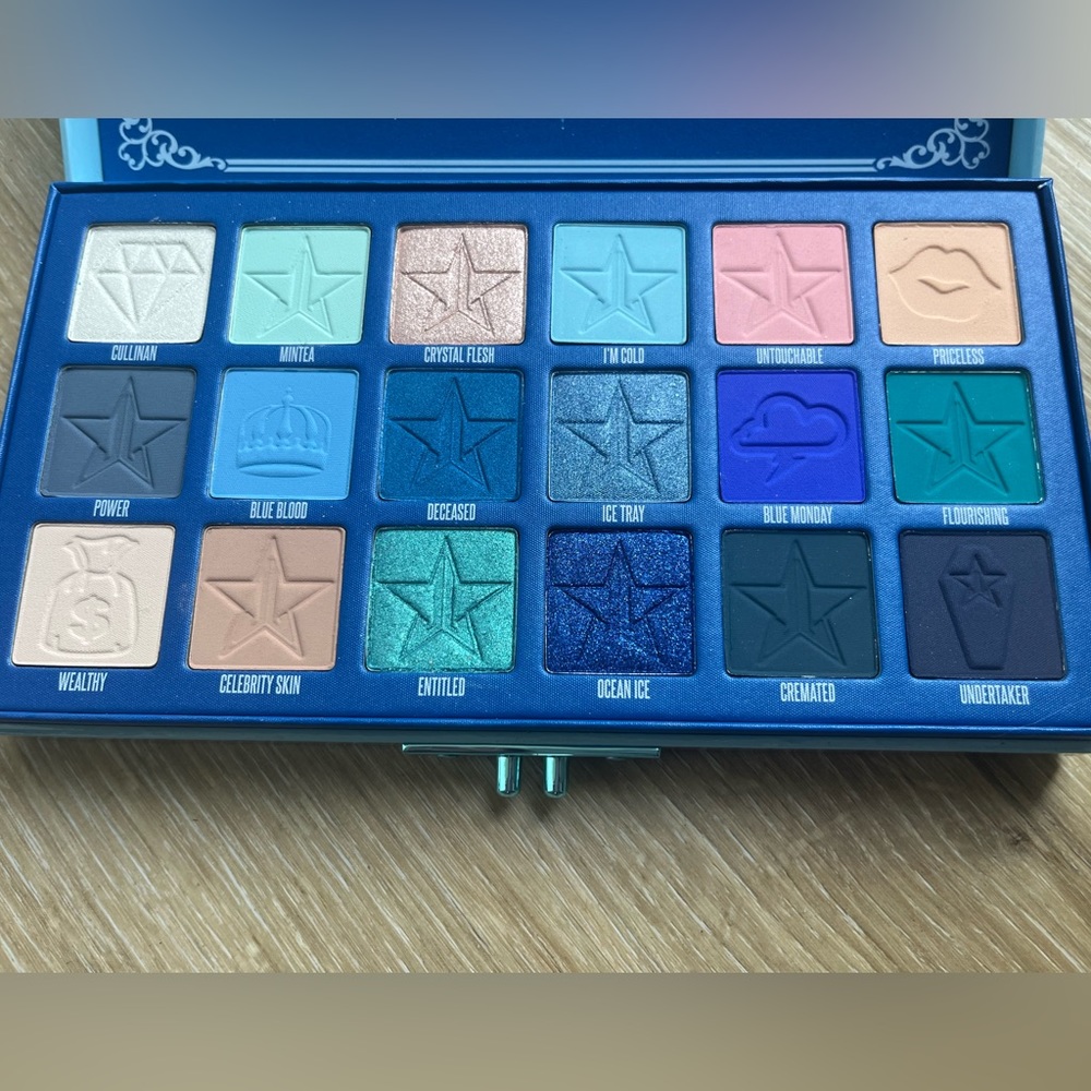 Jeffree Star Blue Blood Eyeshadow Palette